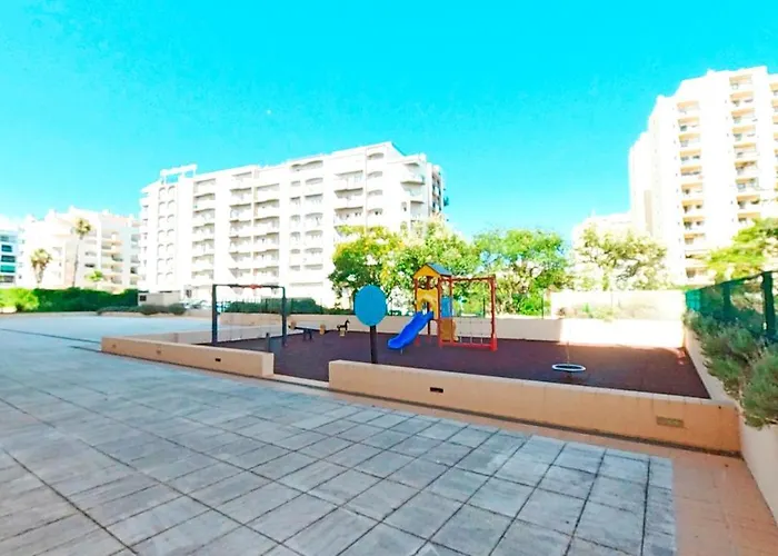 アパート Paraiso Bloco B *