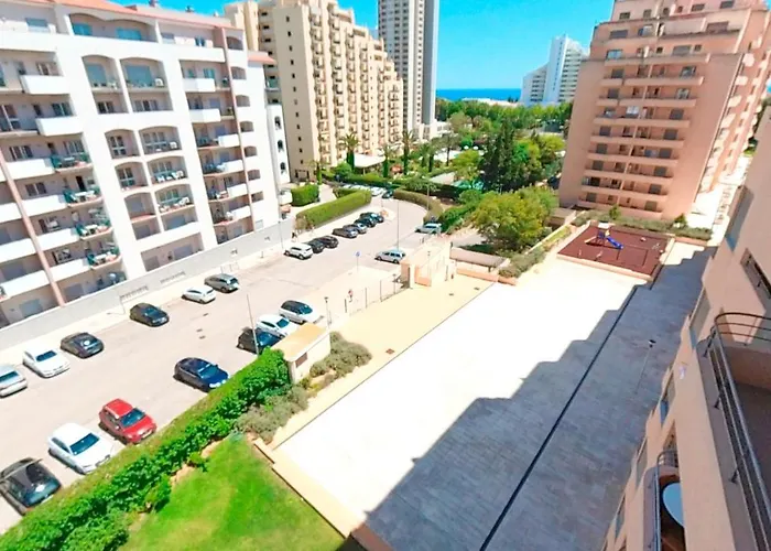 アパート Paraiso Bloco B *